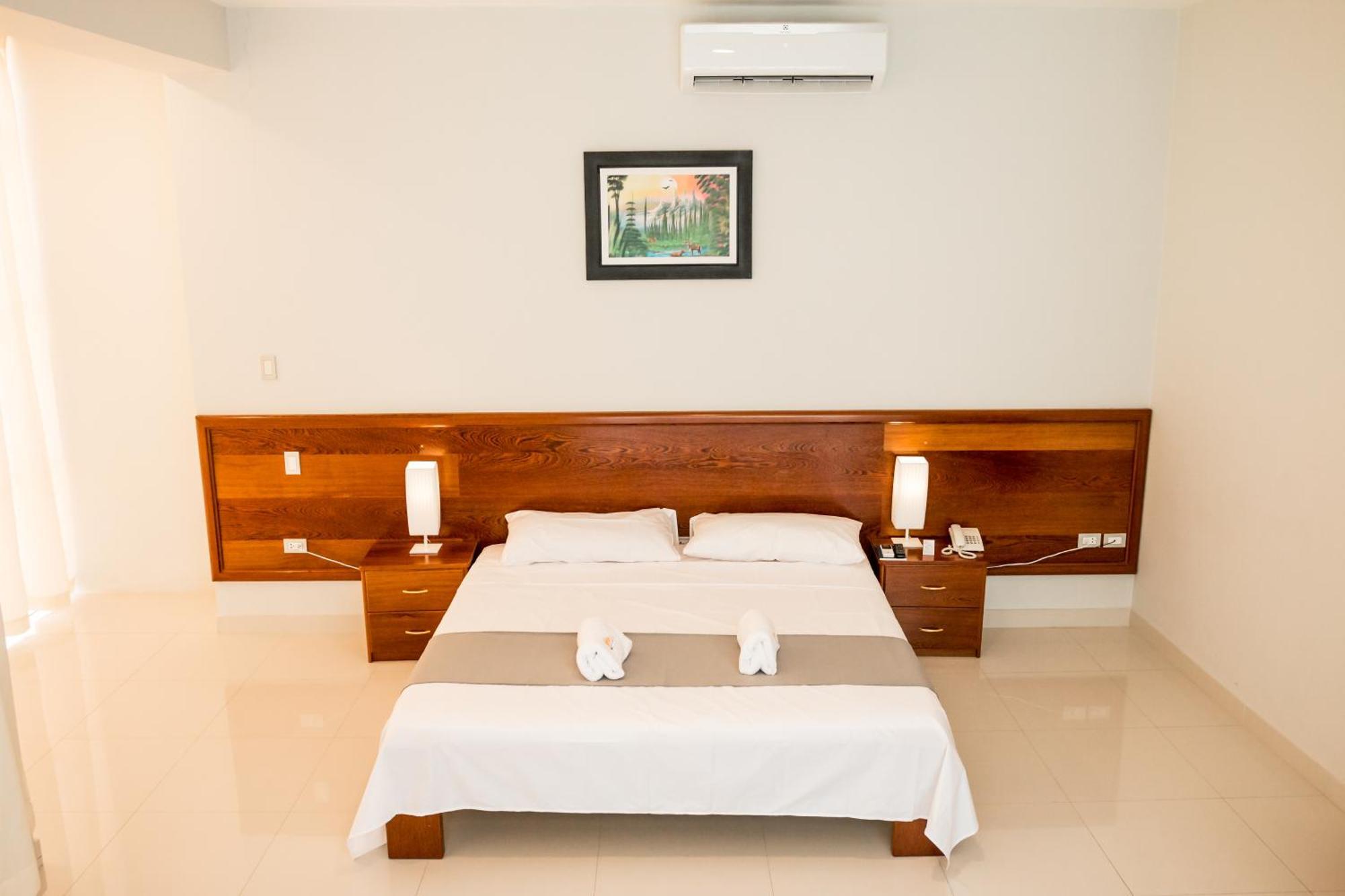 Cumbaza Hotel & Convenciones ตาราโปโต ภายนอก รูปภาพ