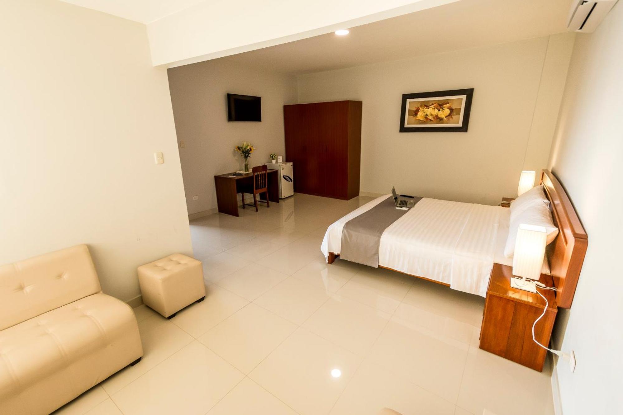 Cumbaza Hotel & Convenciones ตาราโปโต ภายนอก รูปภาพ